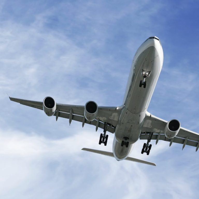 Taxi VTC Haute-Savoie by Classe-Affaires VTC - Chauffeur privé de sécurité - France - Suisse - Luxembourg Taxi VTC Haute-Savoie by Classe-Affaires VTC - Chauffeur privé de sécurité - France - Suisse - Luxembourg